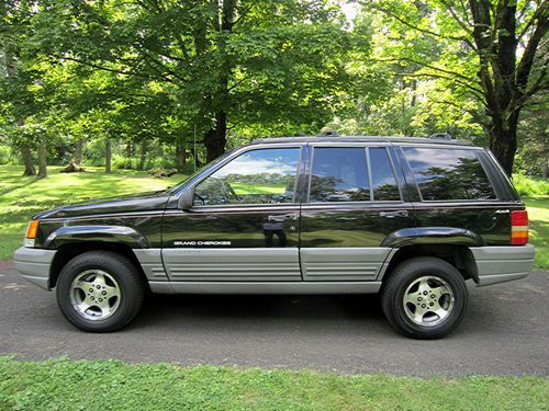 1997 jeep grand cherokee laredo with no reserve