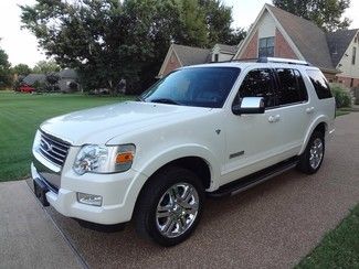 Nonsmoker, limited 4x4 v8, 3rd row seats, heated seats, perfect carfax!