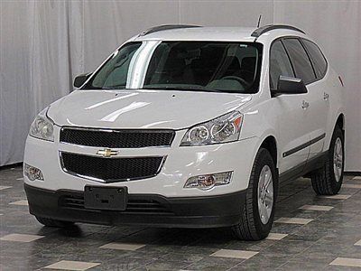 2010 chevy traverse ls awd 76k cd fog light 36rd row seats