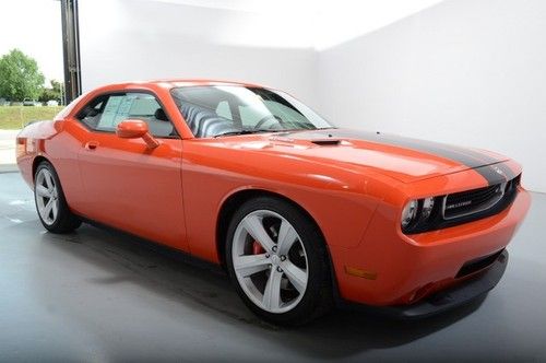 2009 dodge challenger srt-8 6.1l hemi manual nav leather htd keyless kchydodge