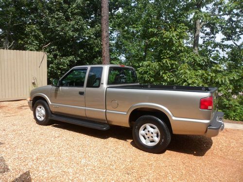 2001 chevrolet s10 ls 4wd pickup