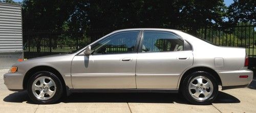 1997 honda accord se sedan 4dr auto 4 cyl 145k