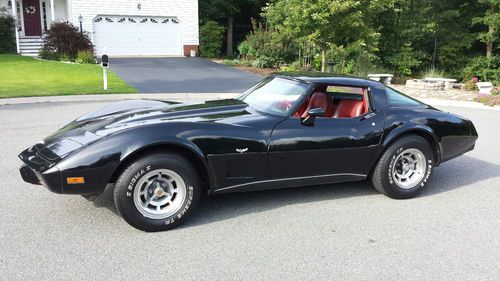 1979 chevrolet corvette t-top