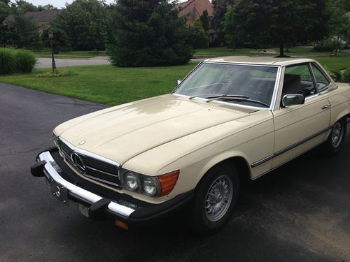 1982 mercedes-benz 380sl 2dr convertible with hardtop