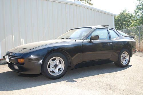 1984 porsche 944 5spd blk