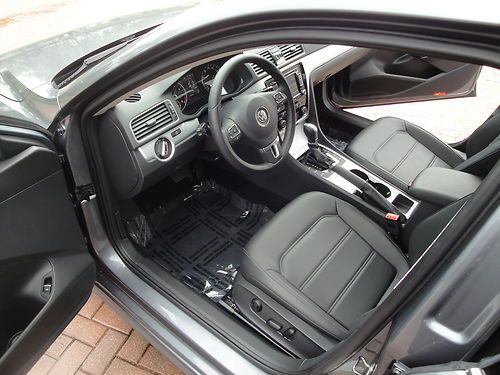 2013 Volkswagen Passat SE, Leather, Heated, Sunroof, Lowest Price,  Financing..., US $19,950.00, image 17
