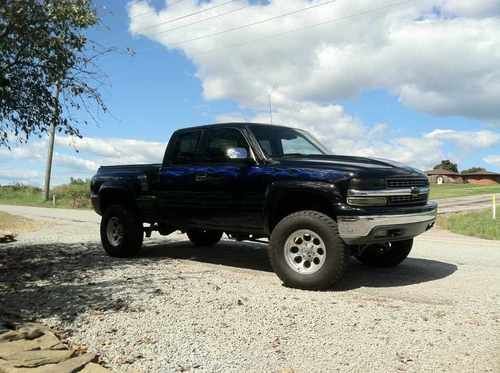 Lifted 2000 chevrolet silverado 1500 ls ex 3-door 5.3l blue true fire