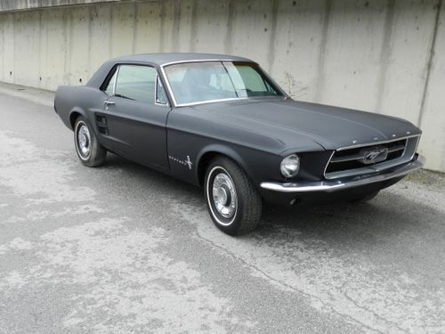 1967 ford mustang coupe v8