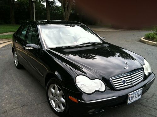 Mercedes - benz c240         low mileage - 87k