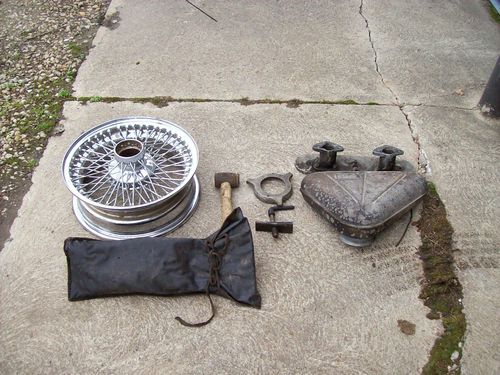 1968 JAGUAR XKE 2 PLUS 2 4 SPEED. VERY SOLID. NEEDS RESTORED., image 17