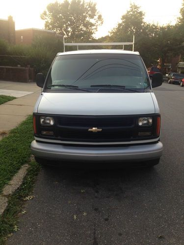 Chevrolet express 2500