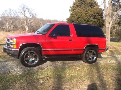 1997 chevrolet tahoe lt sport utility 2-door 5.7l