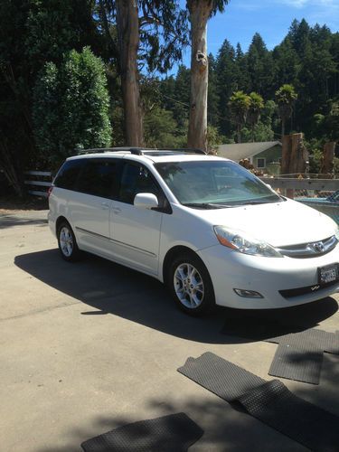 2006 toyota sienna limited 2wd fully loaded