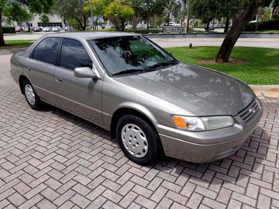 Florida 99 camry gas saver 2.2l 4-cyl. automatic very dependable lqqk no reserve