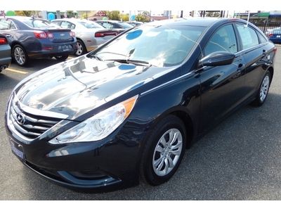Blue tan one owner finance wheels auto power cruise control mp3 sirius ipod usb