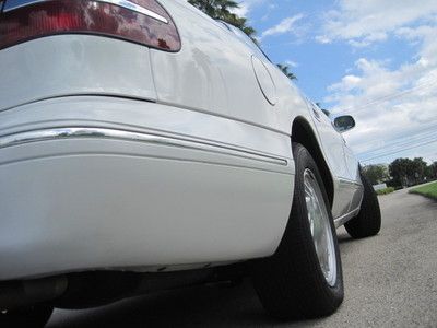 ASSOLUTLY STUNNING TRI COAT PEARL WHITE S. FLORIDA FROM NEW 38K ORIGINAL MILES, US $4,690.00, image 35