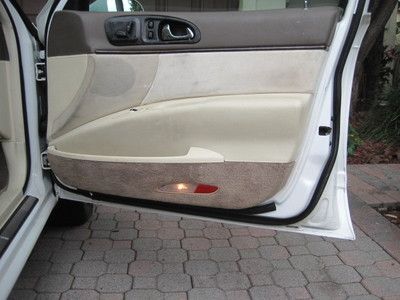 ASSOLUTLY STUNNING TRI COAT PEARL WHITE S. FLORIDA FROM NEW 38K ORIGINAL MILES, US $4,690.00, image 58