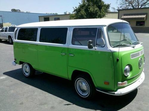 1971 volkswagen bus