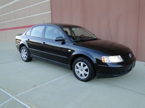 2000volkswagen passat 52k, 1 owner bl/bl  warranty