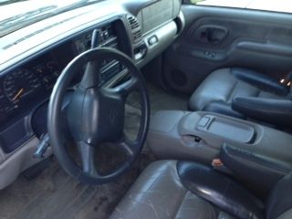 2000 chevrolet tahoe z71 sport utility 4-door 5.7l