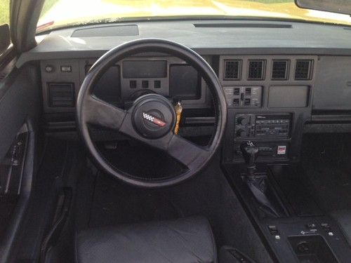 Pristine! 1986 Chevrolet Corvette Indianapolis 500 Pace Car Convertible, image 2