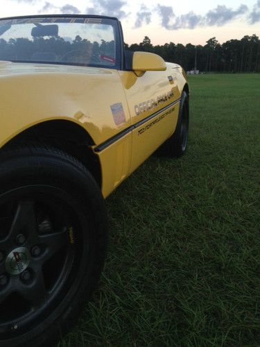 Pristine! 1986 Chevrolet Corvette Indianapolis 500 Pace Car Convertible, image 19