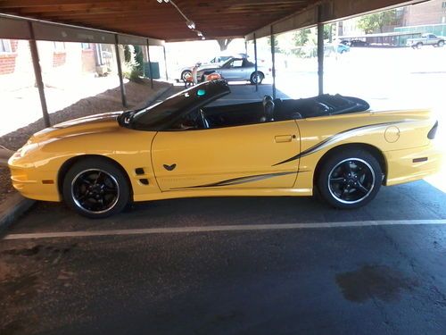 Yellow, convertible, 35th anniversary edition,