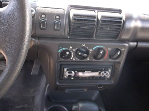 1997 Dodge Neon, NO RESERVE, image 5