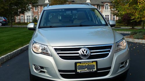 Vw tiguan 4motion awd loaded 16k miles wolfsburg edition mint