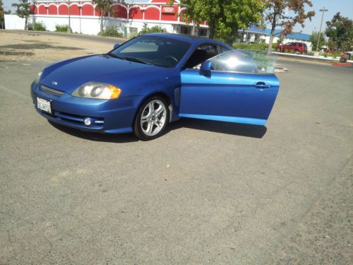 2004 hyundai tiburon gt coupe 2-door 2.7l