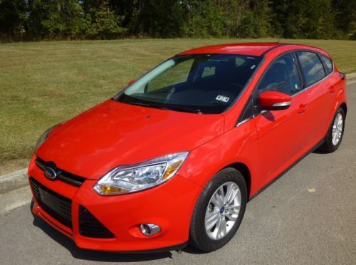 2012 ford focus sel hatch 18k miles no reserve!!!