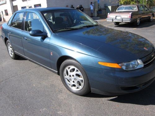 2002 saturn l200 sedan 4-door 2.2l very clean