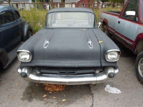 1957 chevy belair sedan