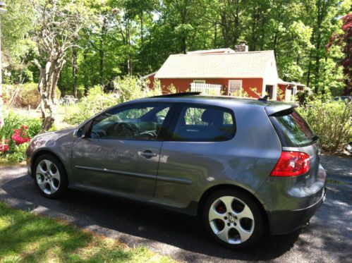 2008 volkswagen gti base hatchback 2-door 2.0l