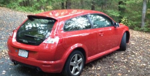 2008 red volvo c30, great condition, special red sox edition