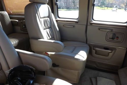 1-OWNER SAVANAH 1500 AWD  HI END CONVERSION VAN BY SHERROD, US $19,500.00, image 8