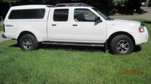 2004 nissan frontier xe 3.3 l pickup truck crew cab 4x4 6&#039; long bed camper cap