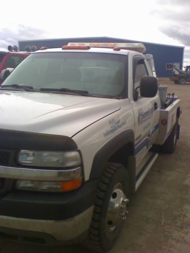 2001 chevrolet silverado 3500 2-door 6.0l light duty tow truck