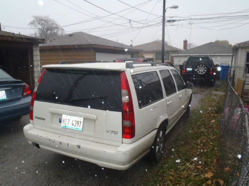 1999 Volvo V70 GLT Wagon 4-Door 2.4L, image 11
