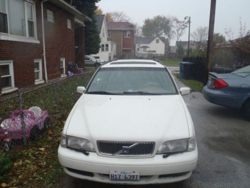1999 Volvo V70 GLT Wagon 4-Door 2.4L, image 13