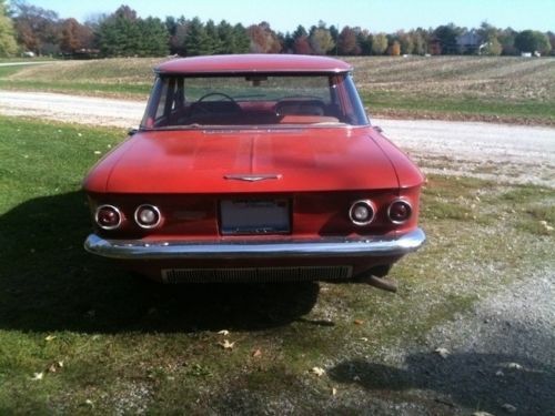 1961 Chevrolet Corvair Monza 900, image 2