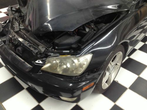 2001 lexus is300 base sedan 4-door 3.0l