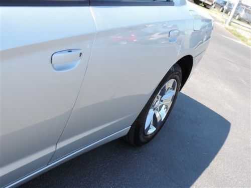 SE 3.6L CD Rear Wheel Drive Power Steering ABS 4-Wheel Disc Brakes AM/FM Stereo, image 7