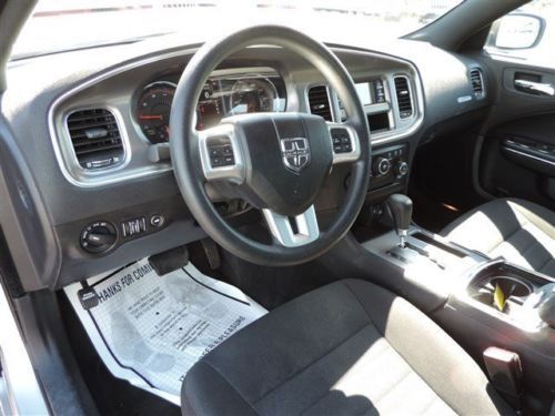 SE 3.6L CD Rear Wheel Drive Power Steering ABS 4-Wheel Disc Brakes AM/FM Stereo, image 13