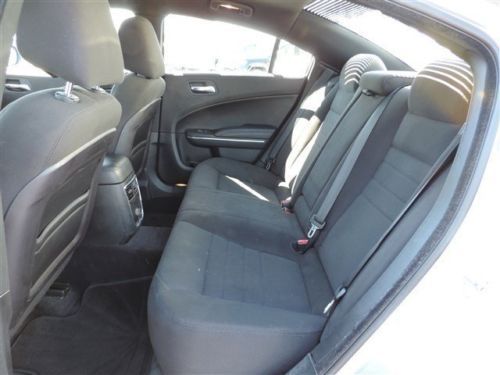 SE 3.6L CD Rear Wheel Drive Power Steering ABS 4-Wheel Disc Brakes AM/FM Stereo, image 16