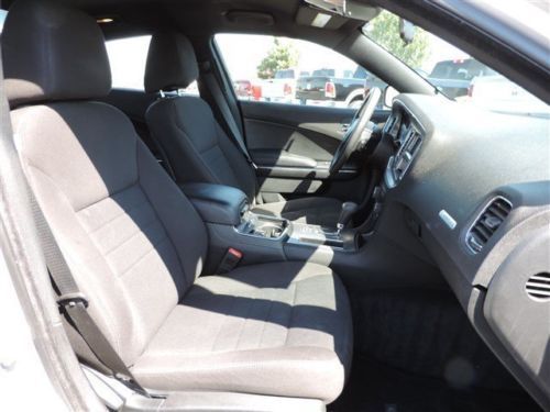 SE 3.6L CD Rear Wheel Drive Power Steering ABS 4-Wheel Disc Brakes AM/FM Stereo, image 18