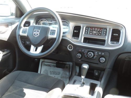 SE 3.6L CD Rear Wheel Drive Power Steering ABS 4-Wheel Disc Brakes AM/FM Stereo, image 20