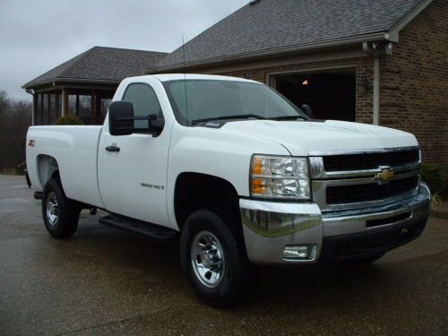 2008 chevrolet silverado 3500 hd, diesel, 4x4, super clean, low miles