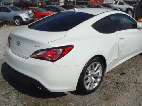 2013 hyundai genesis coupe...turbo....6-speed manual....salvage