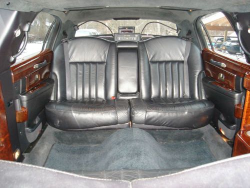 2004 LINCOLN TOWN CAR LIMOUSINE LIMO 70" CORPORATE PICASSO PRIVATE CAR LOW MILES, US $19,995.00, image 5